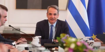 Κυριάκος Μητσοτάκης: Στα 920 ευρώ ο κατώτατος μισθός – Τι ανακοινώθηκε στο Υπουργικό