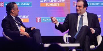 Κυριάκος Πιερρακάκης: «Κανένας πολίτης, κανένα νοικοκυριό και καμία επιχείρηση δεν θα είναι μόνη της στην κρίση»