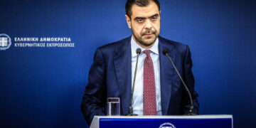 Live- Μαρινάκης για ασυμβίβαστο υπουργού-βουλευτή : Να συζητήσουμε μείωση του αριθμού βουλευτών