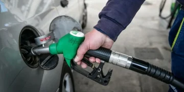 Νέα σενάρια για το Fuel Pass: Ανά δύο ΑΦΜ και όχι ανά τρία οι αιτήσεις