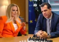 Συγκινεί ο Πλεύρης για την περιπέτεια υγείας του: “Έλεγα να μην πεθάνω χωρίς να δω τα παιδιά μου”