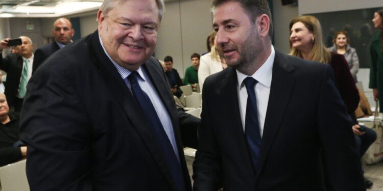 Ο Ανδρουλάκης, ο Βενιζέλος και το «φάντασμα» του Ζαππείου
