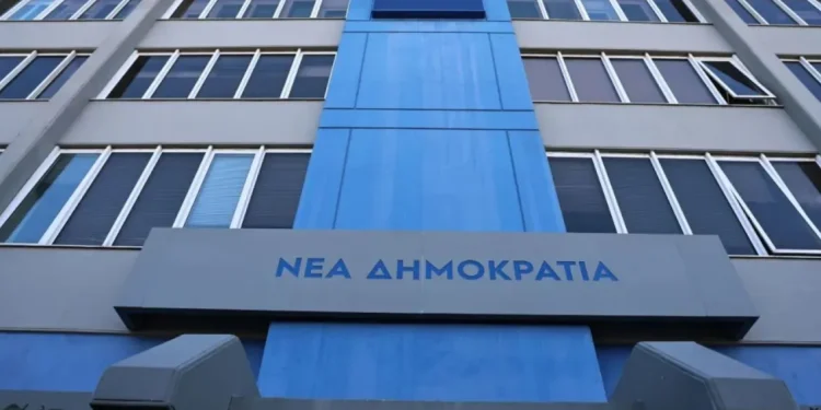 Οι εκπλήξεις στα “γαλάζια” ψηφοδέλτια, ο συνδυασμός που επιδιώκει η Πειραιώς από τους υποψηφίους και η επανεξέταση περιορισμών που βρίσκεται στο τραπέζι
