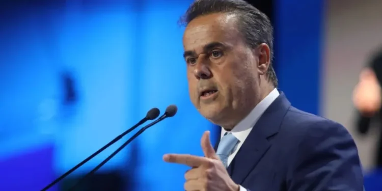Ο Παπασταύρου, η Chevron, η Ελλάδα που βρίσκεται πλέον στο ραντάρ των δύο μεγαλύτερων ενεργειακών εταιρειών του κόσμου & ο “καυτός” Ιούνιος των υδρογονανθράκων