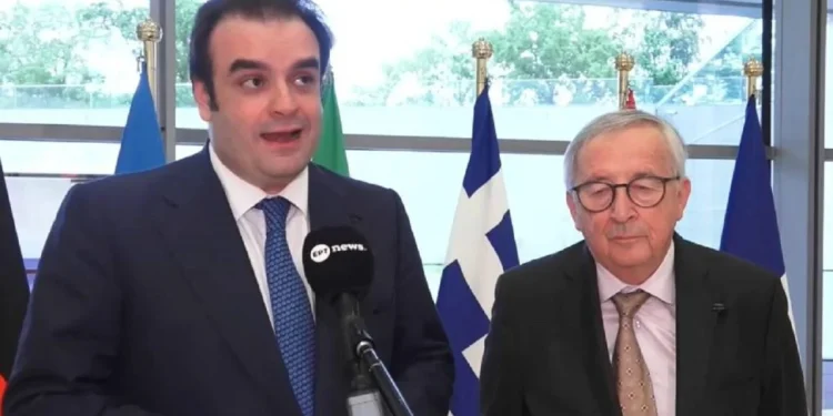 Συνάντηση Πιερρακάκη – Γιούνκερ: «Κανείς δεν θα πίστευε πριν από χρόνια ότι ένας Έλληνας θα βρισκόταν στο τιμόνι του Eurogroup»