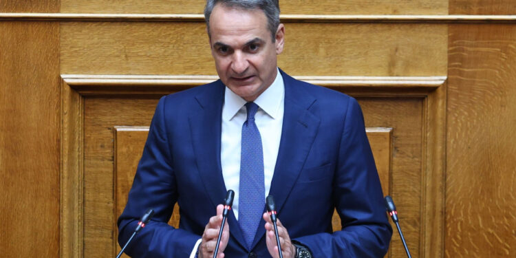 Live η ομιλία Μητσοτάκη στη Βουλή για τη Συνταγματική Αναθεώρηση