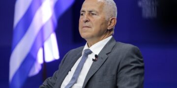 Ο Ναύαρχος, το «πολιτικό σκάφος» και οι πρόωροι πανηγυρισμοί
