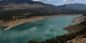 Νερό: Ψηφίστηκε το νομοσχέδιο για την επέκταση των αρμοδιοτήτων ΕΥΔΑΠ, ΕΥΑΘ