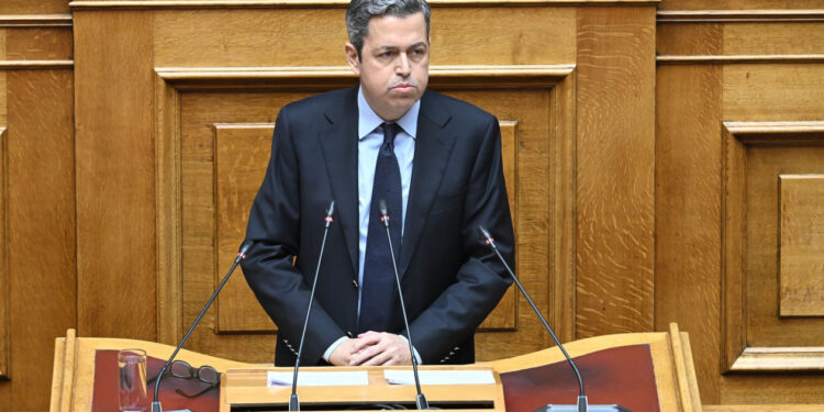 Ο Συμεών Κεδίκογλου στην ΕΛΑΣ του Τσίπρα με φόντο την «Οδύσσεια» του Νόλαν