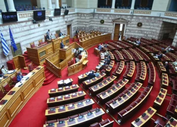 Η κινητικότητα για υπηρεσιακούς υπουργούς και η… μονιμότητα, ανάλογα με το τι θα βγάλει η κάλπη