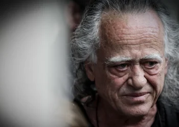 Νίκος Καλογερόπουλος: Σήμερα το τελευταίο “αντίο”, στις 12:00 η πολιτική του κηδεία στο Α’ Νεκροταφείο Αθηνών – Η επιθυμία της οικογένειας