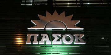 Ποιος κερδίζει από τον «εμφύλιο» της Χαριλάου Τρικούπη;