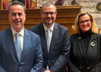 Σε ισχύ το νέο Ειδικό Χωροταξικό Πλαίσιο για τις Ανανεώσιμες Πηγές Ενέργειας – Για “ανάπτυξη με σχέδιο και ουσιαστική προστασία του περιβάλλοντος” μιλά ο Παπασταύρου