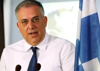 Θεοδωρικάκος για τις μειώσεις τιμών στα σούπερ μάρκετ: “Περισσότερα από 1.700 προϊόντα με μέση μείωση τιμής κατά 9,5%” – Οικονομική “ανάσα” στους καταναλωτές