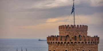 Πολιτική απόβαση στη ΔΕΘ χωρίς… Βελόπουλο
