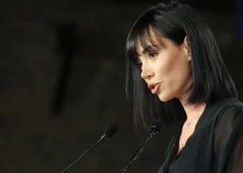Κυβέλη Μάρδα: Ποια είναι η γυναίκα που προλόγισε τον Αλέξη Τσίπρα