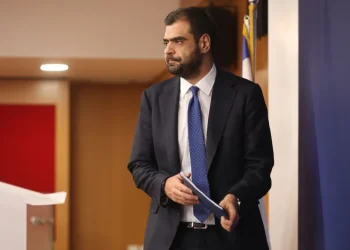 Ο Κυριάκος Μητσοτάκης θα ανακοινώσει νέες πρωτοβουλίες για την αναχαίτιση της ακρίβειας – Τι δήλωσε ο Παύλος Μαρινάκης