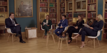 Πιερρακάκης: «Επιστρέφουμε στους πολίτες 4 δισ. ευρώ για την ενίσχυση του διαθέσιμου εισοδήματος»