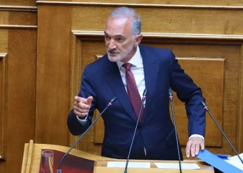 Ο Σαλμάς που είχε αποφασίσει να τελειώσει με την πολιτική, αλλά σκέφετεται να είναι υποψήφιος στη Β’ Αθήνας μετά από το “ψήσιμο” Σαμαρά
