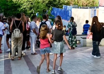 Αντίστροφη μέτρηση για το πρώτο κουδούνι: Νέα σχολική χρονιά με αλλαγές σε εκπαίδευση και υποδομές