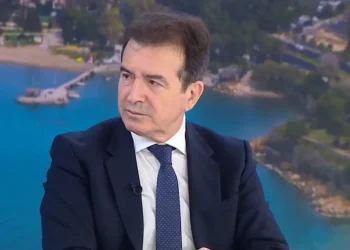 “Η υπόθεση της Κυριακής Γρίβα σημάδεψε την ΕΛΑΣ” – Βραχιολάκι” για όσους παραβιάζουν περιοριστικούς όρους προανήγγειλε ο Χρυσοχοΐδης