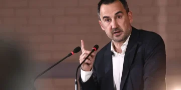 Αλέξης Χαρίτσης: Η συγκινητική ιστορία που είπε για τον Δημήτρη Κωσταράκο – “Αντίο σε έναν άνθρωπο!”