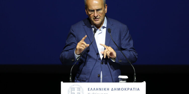 Χατζηδάκης: Η στήριξη στους πολίτες θα συνεχιστεί όσο υπάρχει πρόβλημα στην αγορά ενέργειας
