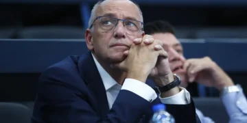 Στο στόχαστρο οι πολιτικές επαφές Λιόλιου – Oι εξελίξεις μπορεί να οδηγήσουν και σε καταστάσεις που δεν τις υπολογίζει κανείς