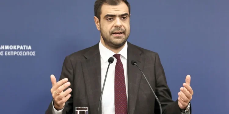 Μαρινάκης για τις διαδηλώσεις στη Γαλλία: “Η κατάσταση στην Ελλάδα είναι πολύ διαφορετική – Ακούμε τους προβληματισμούς των πολιτών, να απομονώσουμε ακραίες φωνές”