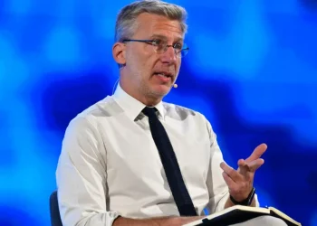 Σκέρτσος: Να στηρίζουμε τα εισοδήματα διατηρώντας την αντοχή της οικονομίας στον χρόνο